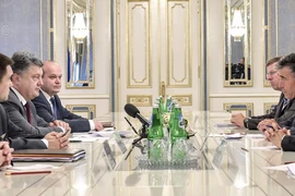 NATO: "Nhiều khả năng" Nga can thiệp quân sự vào Ukraine