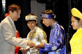 156 sinh viên và nhà nghiên cứu trẻ nhận học bổng Odon Vallet