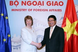 Phó Thủ tướng Phạm Bình Minh hội đàm với Phó Chủ tịch EC