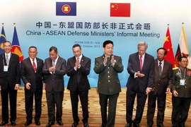 Ngày 16/10, cuộc gặp không chính thức giữa Bộ trưởng Quốc phòng Trung Quốc với người đồng cấp các nước ASEAN đã diễn ra tại Bắc Kinh, Trung Quốc. (Nguồn: Reuters/TTXVN)