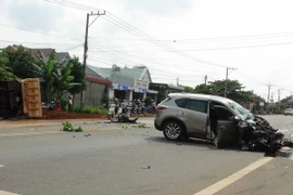 Hiện trường vụ tai nạn. (Ảnh: Đậu Tất Thành/TTXVN)