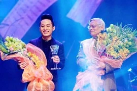 Niềm vui được tôn vinh Bài hát yêu thích 2012 của tác giả và ca sỹ "Chiếc khăn piêu" liệu có trọn vẹn??? (Ảnh: BTC)