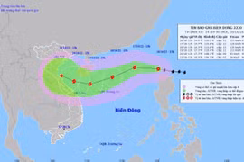 Hướng đi của bão Nesat chiều 16/10. (Ảnh: TTXVN phát)
