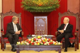 Tổng Bí thư Nguyễn Phú Trọng tiếp Tổng Thư ký Liên hợp quốc Antonio Guterres. (Ảnh: Trí Dũng/TTXVN) 
