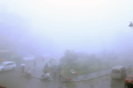 Một góc thị xã Sa Pa trong sương mù giá rét. (Ảnh: Quốc Khánh/TTXVN)