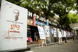 Triển lãm chuyên đề Hành trình theo chân Bác tại Đường sách Thành phố Hồ Chí Minh, quận 1. (Ảnh: Hồng Đạt/TTXVN)