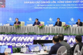 Chiều 17/12, tại Hà Nội, Thủ tướng Phạm Minh Chính dự Diễn đàn Kinh tế Việt Nam với chủ đề: "Kinh tế Việt Nam năm 2023: Ổn định kinh tế vĩ mô, đảm bảo các cân đối lớn, vững vàng vượt qua thử thách."