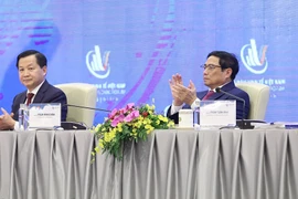 Chiều 17/12, tại Hà Nội, Thủ tướng Phạm Minh Chính dự Diễn đàn Kinh tế Việt Nam. (Ảnh: Dương Giang/TTXVN)