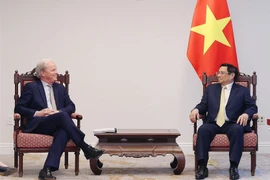 Hình ảnh Thủ tướng Phạm Minh Chính tiếp ông Axel Van Trotsenburg, Tổng Giám đốc điều hành Ngân hàng Thế giới (WB). (Ảnh: Dương Giang/TTXVN) 