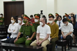 Các bị cáo tại phiên tòa. (Ảnh: Kim Anh/TTXVN)