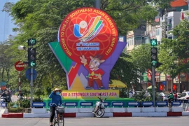 Cụm mô hình SEA Games 31 đặt tại ngã 5 Ô Chợ Dừa. (Ảnh: Tuấn Đức/TTXVN)