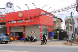 Tiệm bánh Liên Hoa có liên quan vụ ngộ độc thực phẩm. (Ảnh: Chu Quốc Hùng/TTXVN)