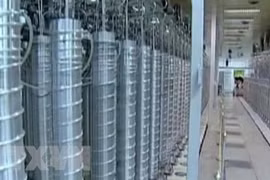 Các máy ly tâm bên trong cơ sở hạt nhân Natanz ở miền Trung Iran. (Nguồn: IRNA/TTXVN) 