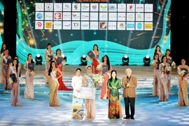 Người đẹp Đinh Như Phương xuất sắc đăng quang Hoa hậu Biển đảo Việt Nam năm 2022. (Ảnh: Thanh Vân/TTXVN)