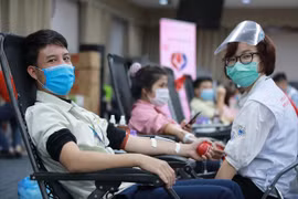 Hiến máu nhân đạo. (Ảnh: PV/Vietnam+)