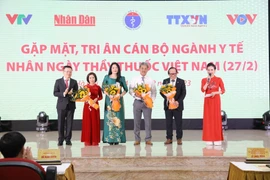 Hình ảnh từ chương trình gặp mặt, tri ân các cán bộ ngành y tế 