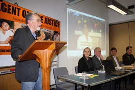 Bí thư toàn quốc RSP John Percy phát biểu tại Lễ ra mắt AOJ. (Nguồn: Ngọc Quang-Tuấn Anh/Vietnam+)