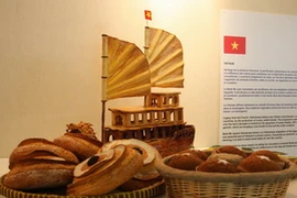 Các sản phẩm bánh mì của đội tuyển Việt Nam. (Nguồn: PV/Vietnam+)