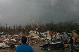 [Video] Các trận lốc xoáy tại Mỹ gây thiệt hại nặng nề 