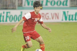 Tuấn Tài lập cú đúp, U19 Việt Nam "hủy diệt" U21 Singapore