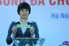 V-League 2015: Đại gia dễ thở, Hoàng Anh Gia Lai "né" được SLNA