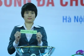 V-League 2015: Đại gia dễ thở, Hoàng Anh Gia Lai "né" được SLNA