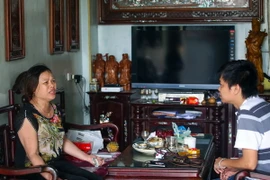 Mẹ cầu thủ Mạnh Dũng: Chưa từng phải trả nợ thay con