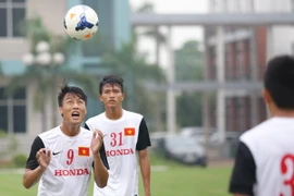 Tỏa sáng ở ASIAD, Mạc Hồng Quân được gọi lại tuyển Việt Nam 