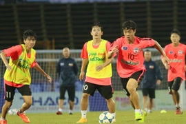 [Photo] U19 Việt Nam ‘nội chiến’ học viện HAGL JMG tại Cần Thơ
