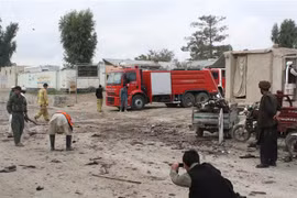 Hiện trường một vụ đánh bom tại tỉnh Khost, miền Đông Afghanistan. (Ảnh minh họa: AFP/TTXVN)