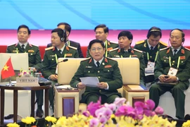 Đại tướng Ngô Xuân Lịch, Uỷ viên Bộ Chính trị, Phó Bí thư Quân uỷ Trung ương, Bộ trưởng Bộ Quốc phòng Việt Nam phát biểu khai mạc. (Ảnh: Dương Giang/TTXVN)