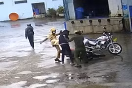 Hình ảnh cắt từ clip.