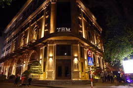 Trụ sở Tân Hoàng Minh tại phố Quang Trung, phường Trần Hưng Đạo, quận Hoàn Kiếm, Hà Nội. (Ảnh: Phạm Kiên/TTXVN)