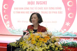 Bà Trương Thị Mai, Ủy viên Bộ Chính trị, Bí thư Trung ương Đảng, Trưởng Ban Tổ chức Trung ương phát biểu tại hội nghị. (Ảnh: Đồng Thúy/TTXVN)