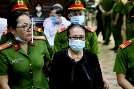 Bị cáo Dương Thị Bạch Diệp tại phiên xét xử sơ thẩm tháng 11/2021. (Ảnh: Thành Chung/TTXVN)