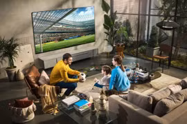 LG Electronics khẳng định công nghệ sản xuất TV OLED kích thước gần 100 inch là một 'đẳng cấp khác biệt' so với TV LCD 100 inch. (Nguồn: LG Newsroom)