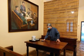 Phòng lưu niệm, nơi ông Nguyễn Phong Sắc cùng các chiến sỹ cộng sản họp bàn thành lập Chi bộ Cộng sản đầu tiên, tháng 3/1929. (Ảnh: Đinh Thuận/TTXVN)