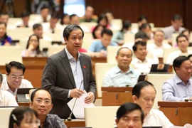 Bộ trưởng Bộ Giáo dục và Đào tạo Nguyễn Kim Sơn phát biểu ý kiến. (Ảnh: An Đăng/TTXVN)