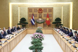 Thủ tướng Phạm Minh Chính hội đàm với Thủ tướng Cuba Manuel Marrero Cruz. (Ảnh: Dương Giang/TTXVN)