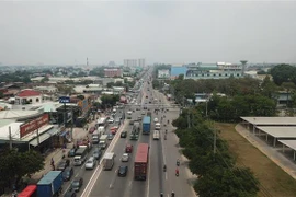Quốc lộ 13 ở Bình Dương. (Ảnh: Huyền Trang/TTXVN)