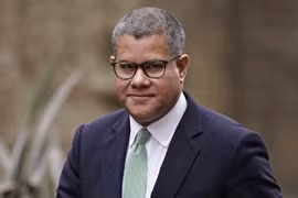 Bộ trưởng Môi trường Anh Alok Sharma. (Nguồn: Sky News)