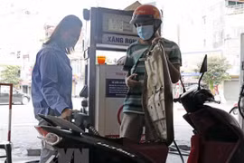 Kinh doanh xăng dầu. (Nguồn: TTXVN)