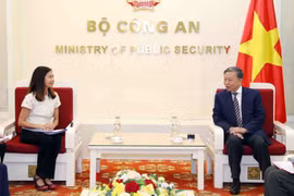 Bộ trưởng Bộ Công an Tô Lâm tiếp bà Pauline Tamasis, Điều phối viên thường trú Liên hợp quốc tại Việt Nam. (Ảnh: Phạm Kiên/TTXVN)