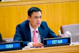 Đại sứ Đặng Hoàng Giang.