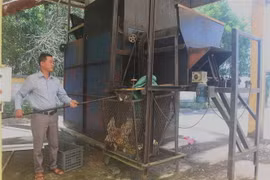 Lò đốt rác bỏ hoang 3 năm nay. (Ảnh: Trịnh Duy Hưng/TTXVN)