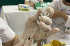 Tiêm vaccine ngừa COVID-19. (Nguồn: TTXVN)