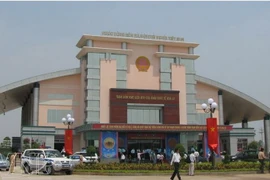 Cửa khẩu quốc tế Hoa Lư-Lộc Ninh. (Ảnh: Vietnam+)