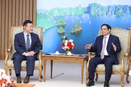Thủ tướng Phạm Minh Chính tiếp ông Roh Tae-moon, Tổng Giám đốc Samsung Electronics (Hàn Quốc). (Ảnh: Dương Giang/TTXVN)
