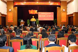 Thời gian qua, nhiều cán bộ ở các địa phương do không đủ tuổi tái cử đã xin nghỉ hưu trước tuổi và hưởng chính sách hỗ trợ theo quy định. (Ảnh minh họa: Nguyễn Sơn/TTXVN)