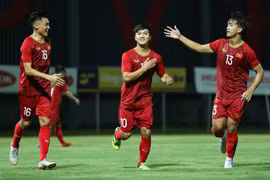 U22 Việt Nam đánh bại Kitchee, HLV Park Hang-seo tạm yên tâm